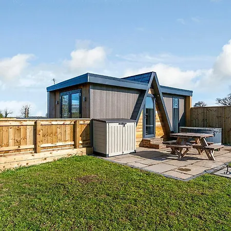 Holiday park South View Retreat *