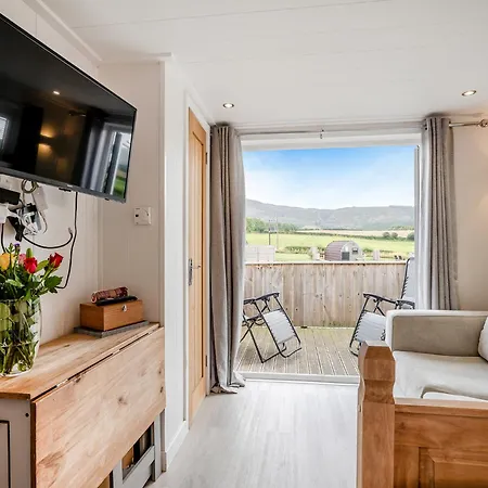 South View Retreat *